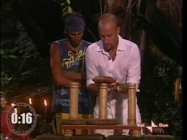 Isola dei Famosi - Prova di logica con le tre biglie fallito clamorosamente.