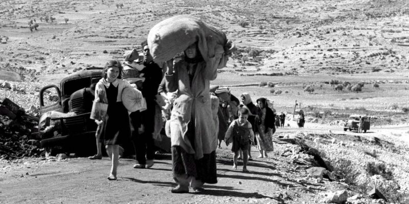 Palestinesi in fuga verso il Libano nel 1948