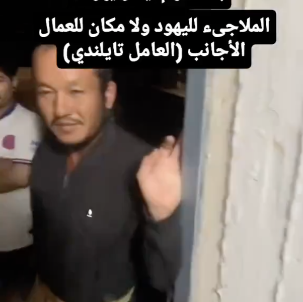 lavoratore thailandese fuori dal bunker