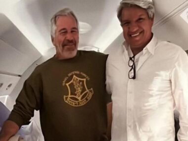 Epstein con felpa Idf