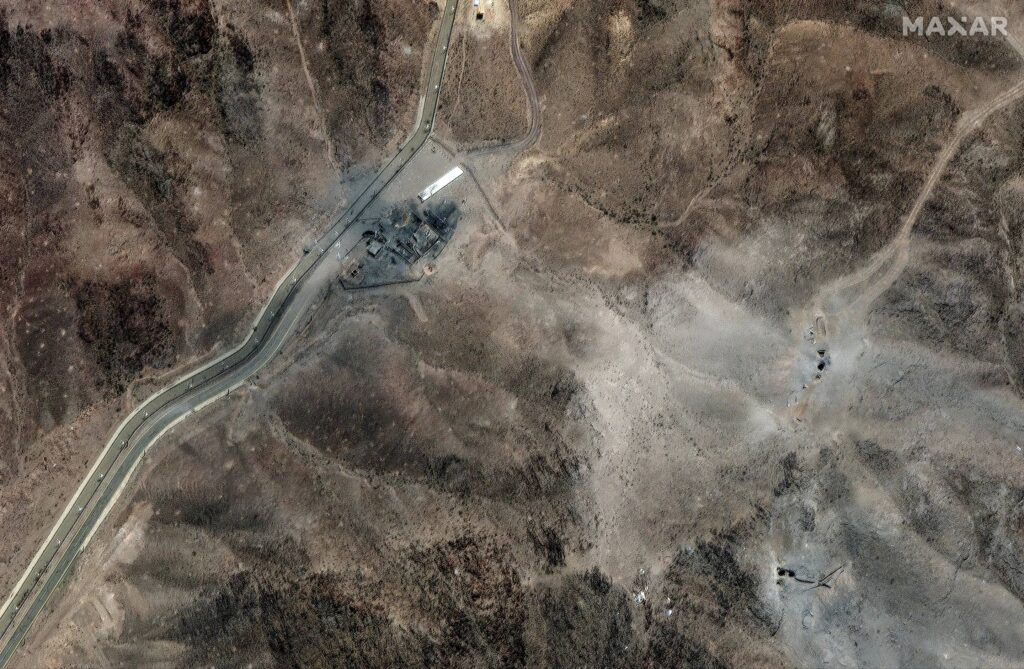 Martedì 24 giugno 2025, un'immagine satellitare fornita da Maxar Technologies mostra i danni all'impianto di arricchimento di Fordow a seguito degli attacchi in Iran del 23 giugno. (Maxar Technologies via AP)