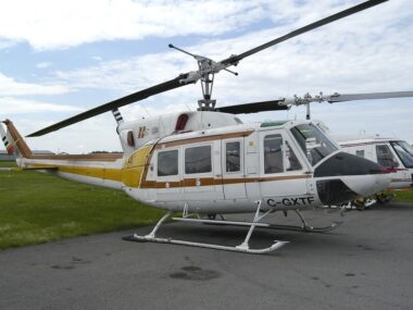 Questa è la versione Bell-212, anche se risulta che abbiano ricevuto (secondo Wikipedia) 27 Agusta-Bell-212, cioè una versione modificata dall'italiana (ex) Agusta.
