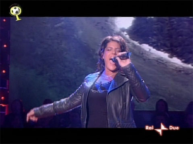 Manuela Villa -canta la canzone rifiutata da Sanremo