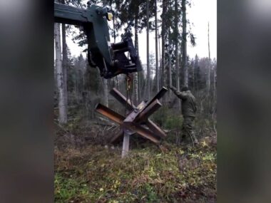 Barriere sicurezza ai confini dei paesi Baltici con Bielorussia e Russia.