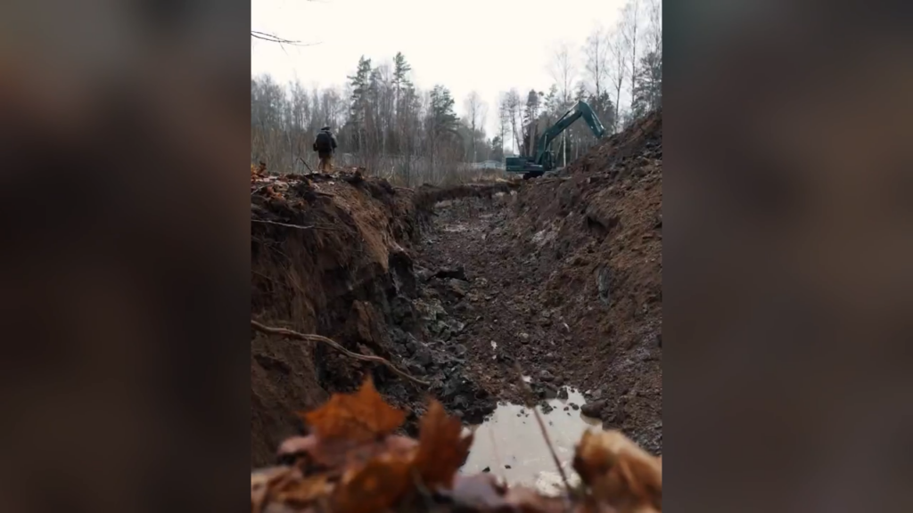 Barriere sicurezza ai confini dei paesi Baltici con Bielorussia e Russia.